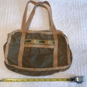 Le Sportsac Vintage Tan & Gold